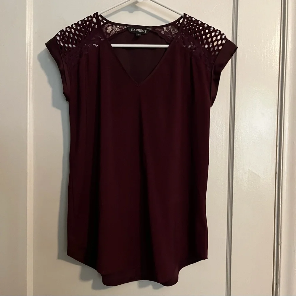 Express Blouse - Picture 1 of 4